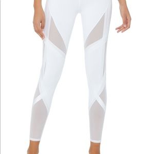 NWOT Alo Yoga bandage leggings